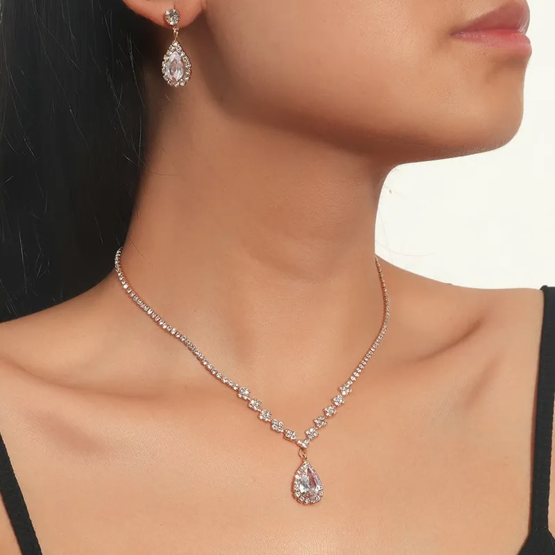 Garnitura EM-29142 - Zlato / Kristal
