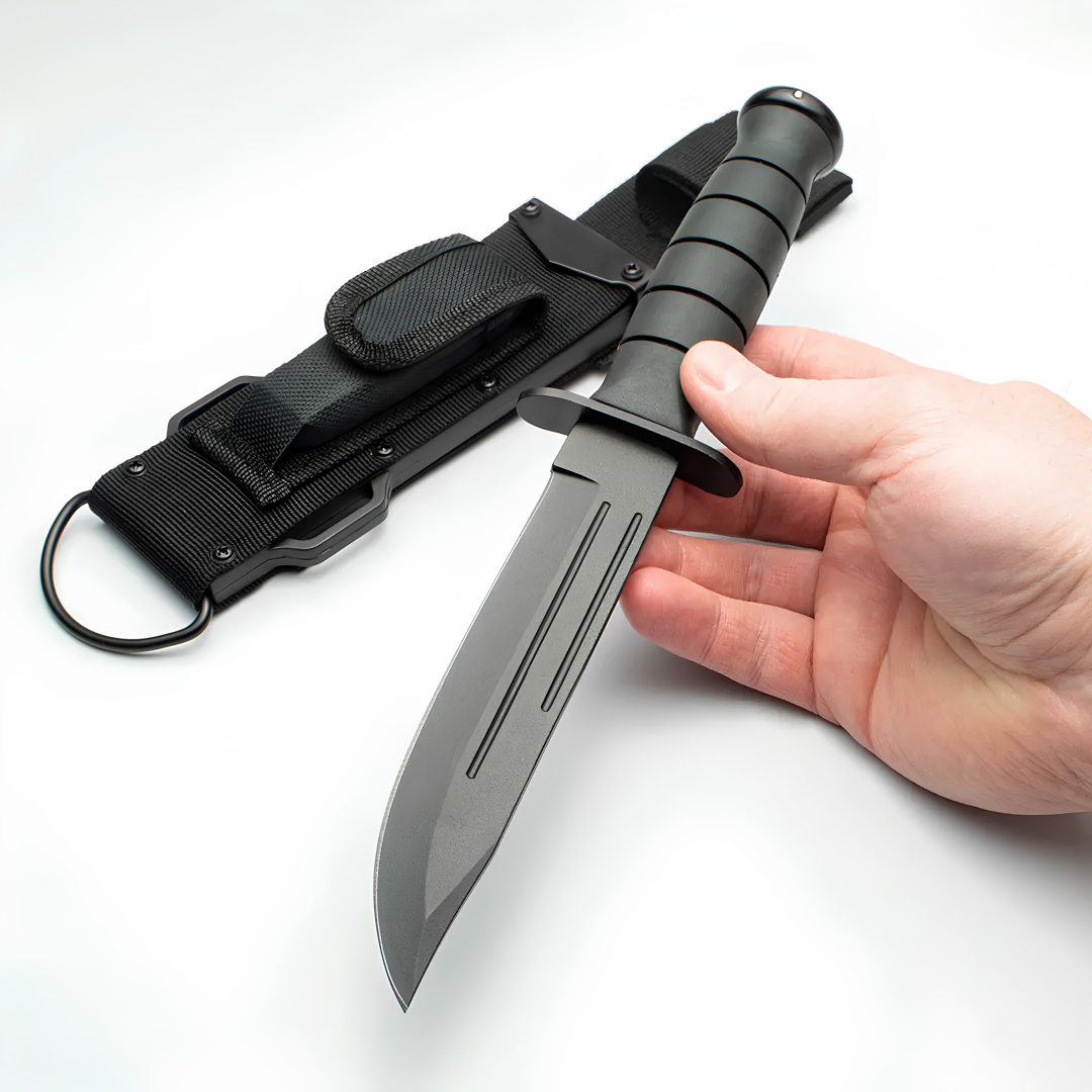 Outdoorovski Nož GH - 40361 - Crna